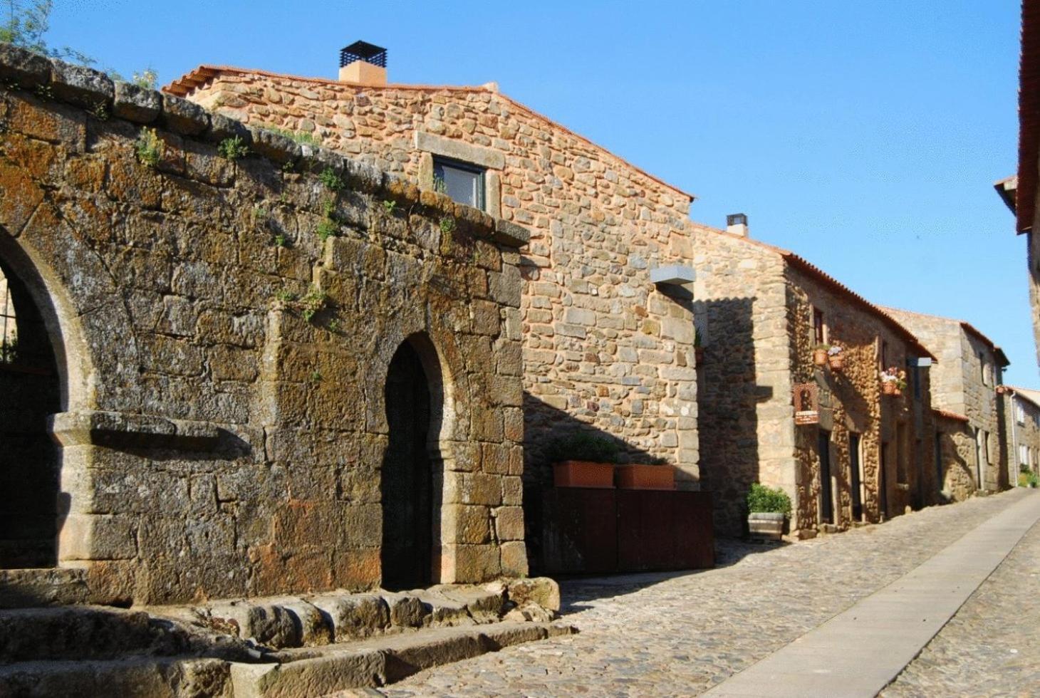 Casa da Cisterna Guest House Figueira de Castelo Rodrigo Bagian luar foto